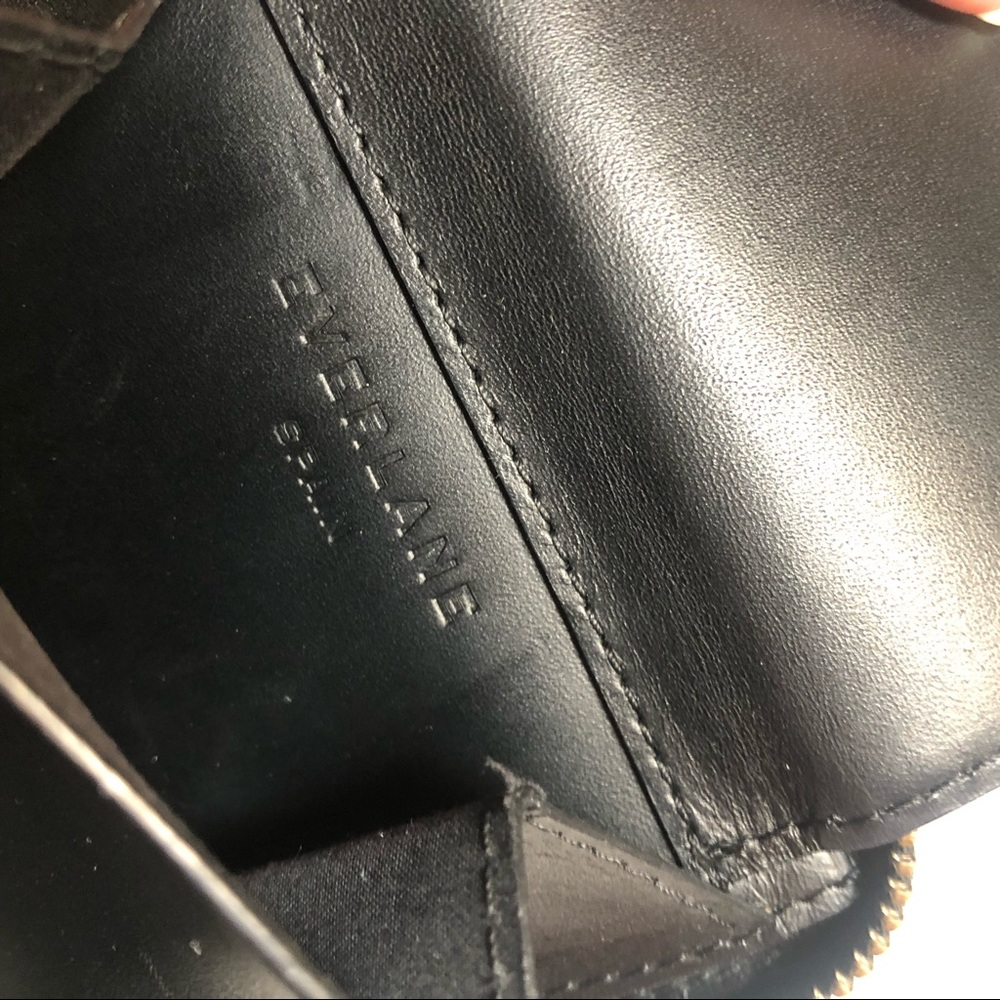Everlane black leather zip wallet - Picture 6 of 7